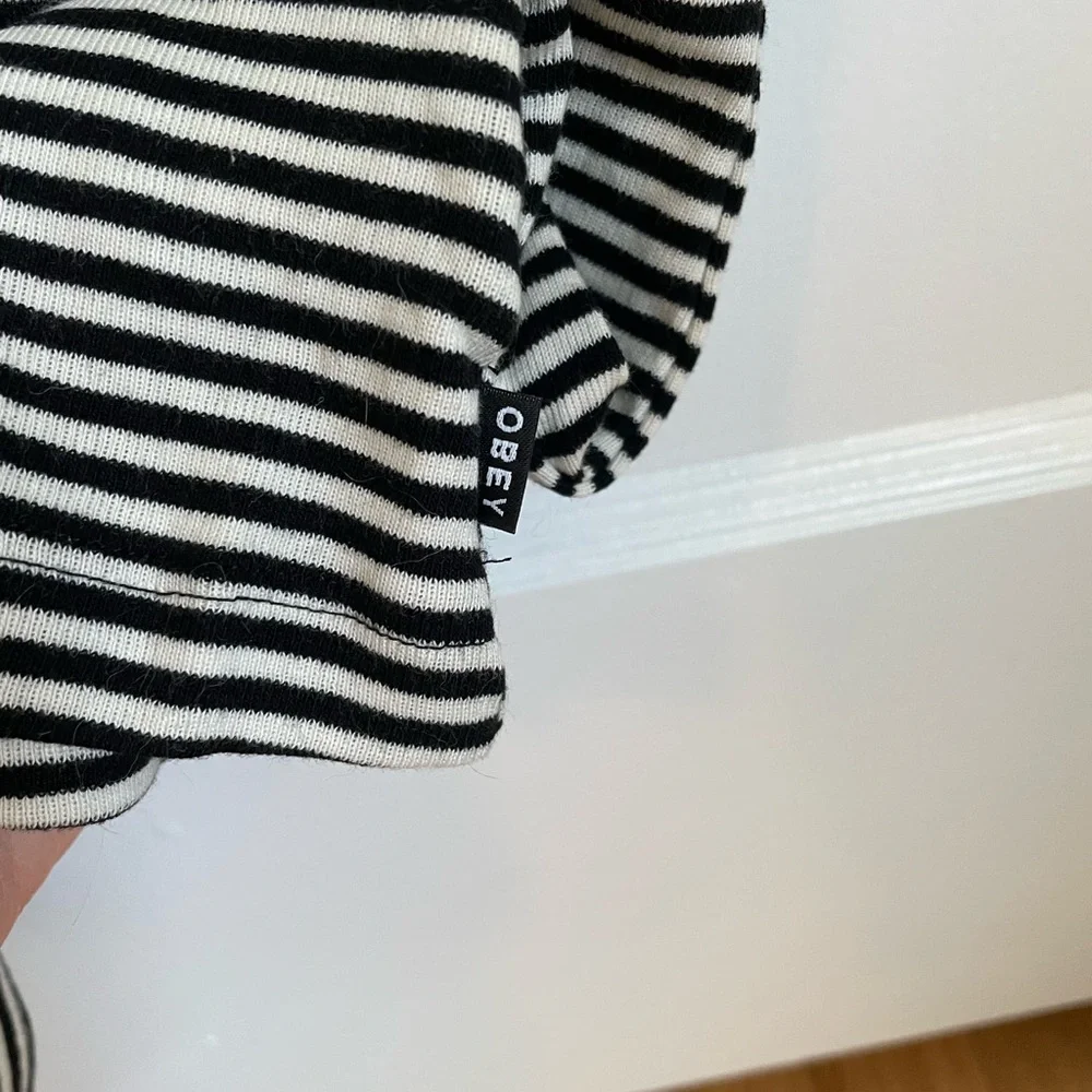 NWT Obey Short Sleeved Tee - Picture 3 of 6
